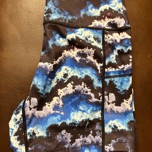 Constantly varied gear shorts